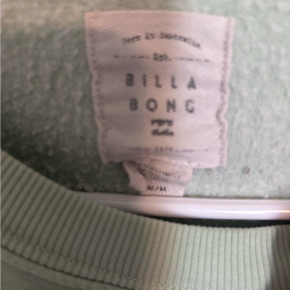 Billabong Women’s oversized Green Crewneck Sweatshirt with Pink Logo - Picture 4 of 5